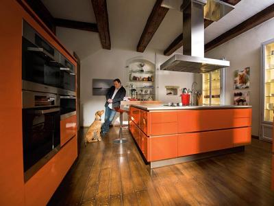 Оранжевая кухня: фото реальных интерьеров, практические советы Оранжевая кухня в интерьере